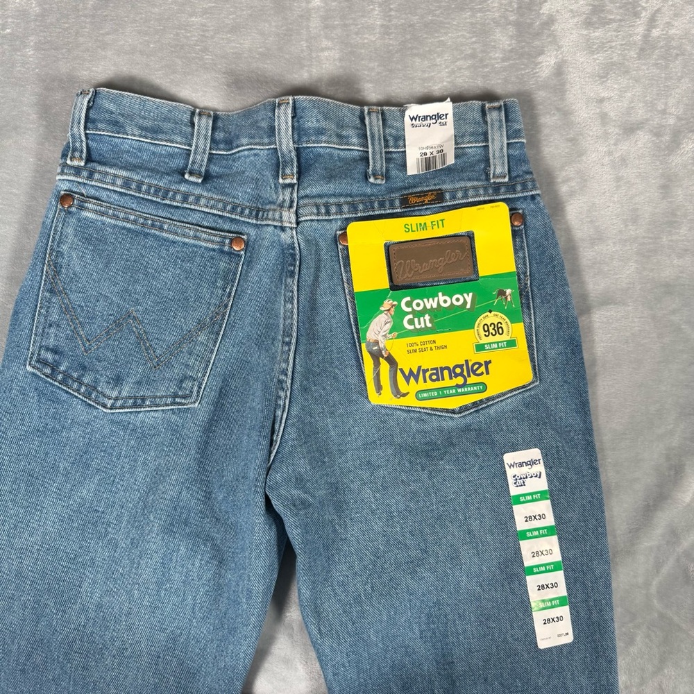 Wrangler Cowboy Cut Slim Jeans Mens 28x30 Light Wash A102 NEW - Picture 2 of 11